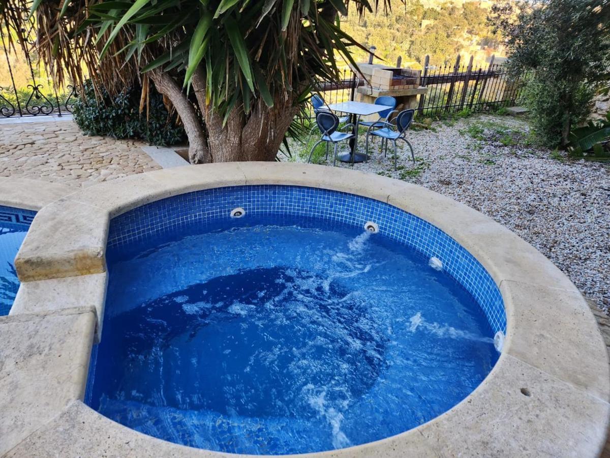 Gozo Pool And Views, Sleeps 4 With Private Bathroom Ghajn il-Kbira (Gozo) Exteriér fotografie