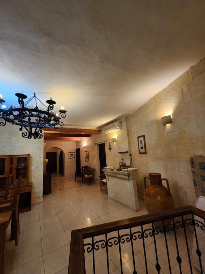 Gozo Island Escape Sleeps 4 With Private Bathroom Ghajn il-Kbira  Exteriér fotografie
