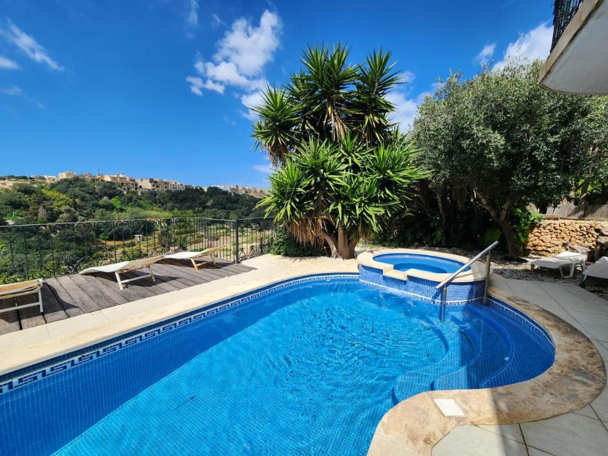 Gozo Island Escape Sleeps 4 With Private Bathroom Ghajn il-Kbira  Exteriér fotografie
