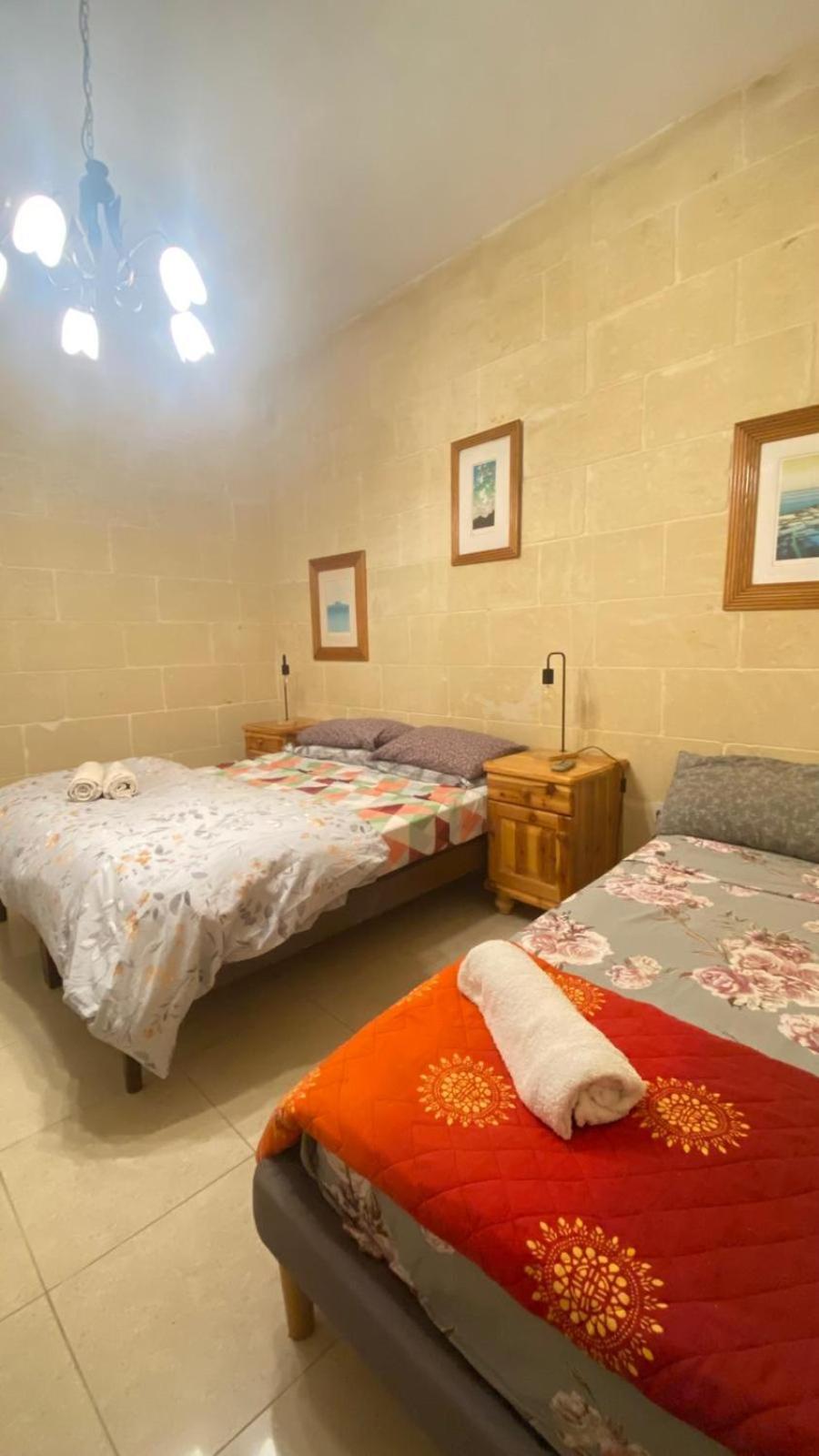 Gozo Island Escape Sleeps 4 With Private Bathroom Ghajn il-Kbira  Exteriér fotografie